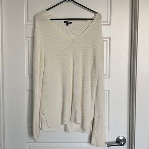 White Long sleeve sweater
